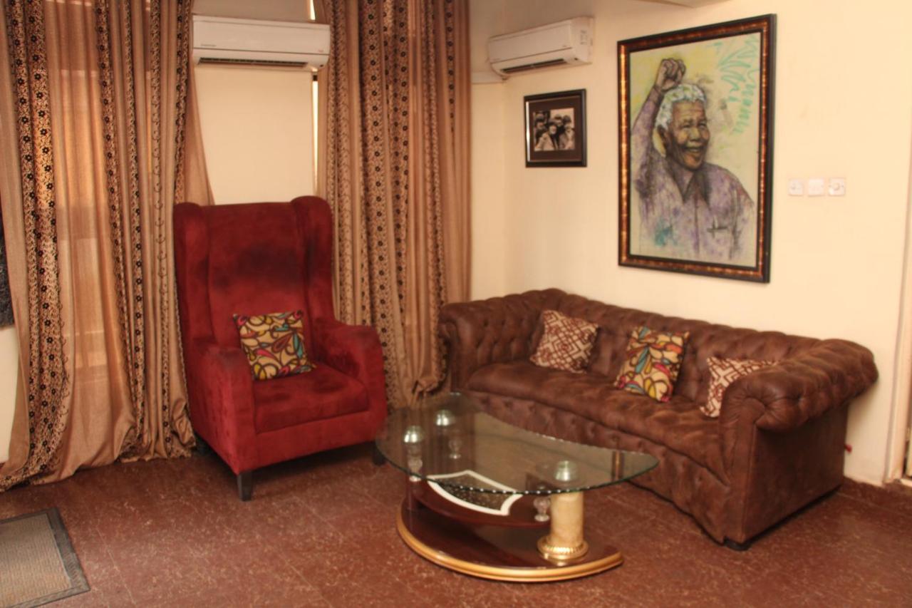 Sapphire Guest House Abuja Exterior photo